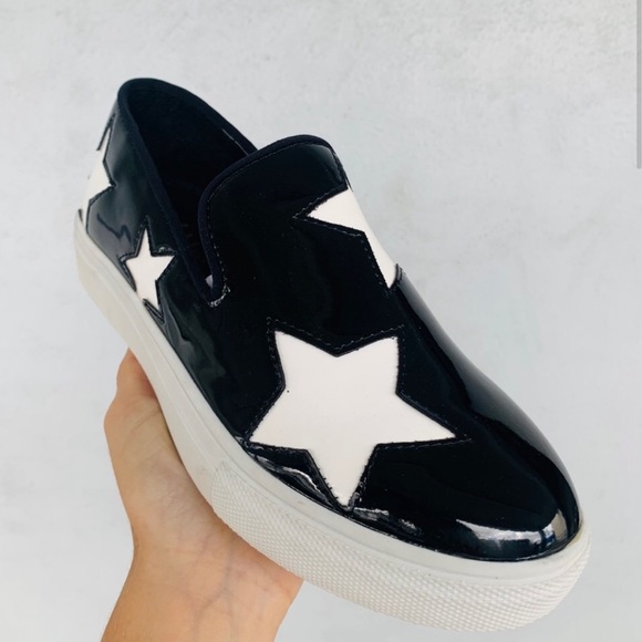 NWT Boutique Black & White Star Print Shoes - Picture 2 of 5